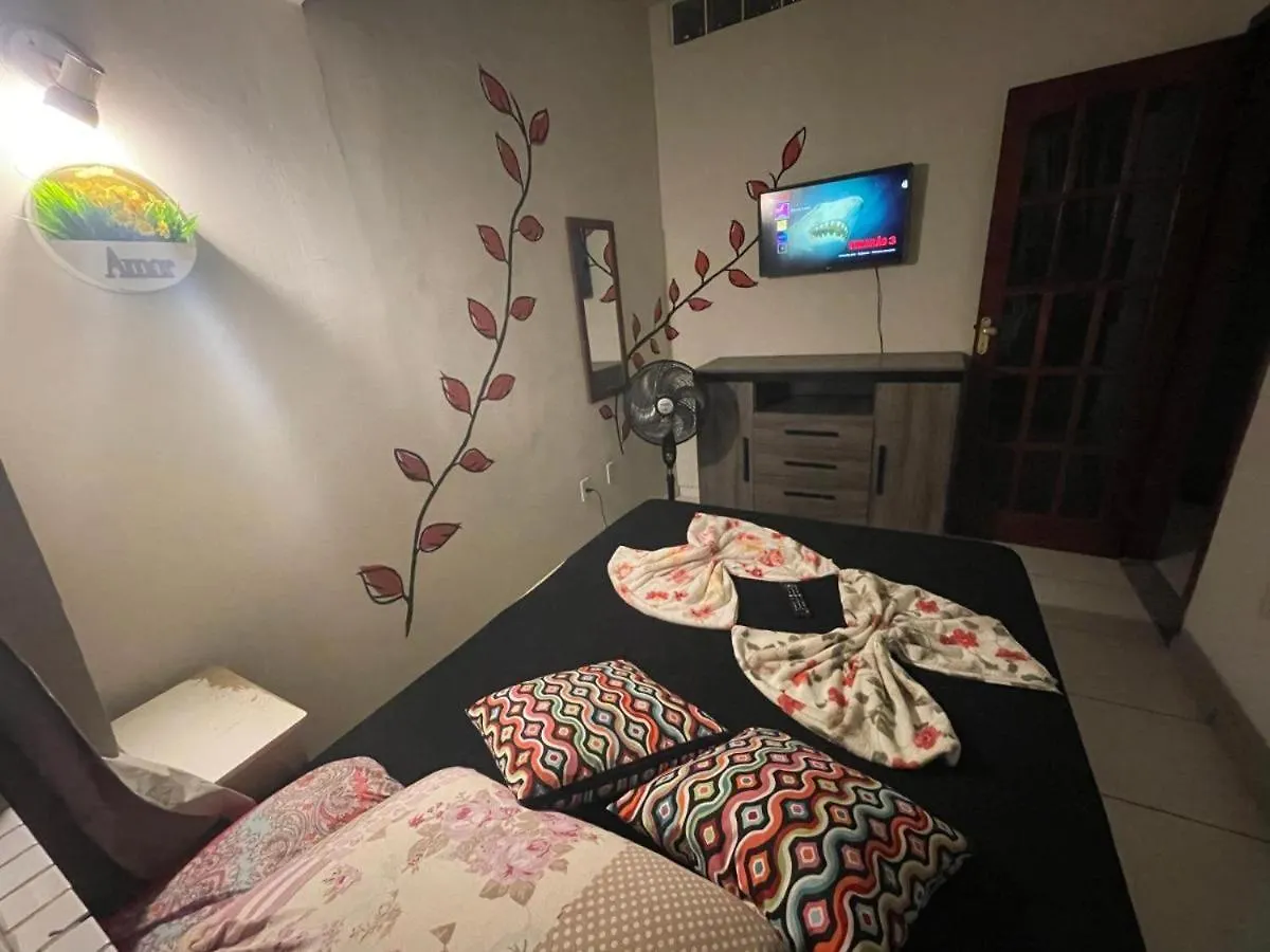 Hostel Hotel California Cabo Frio 0*,  Brazilië